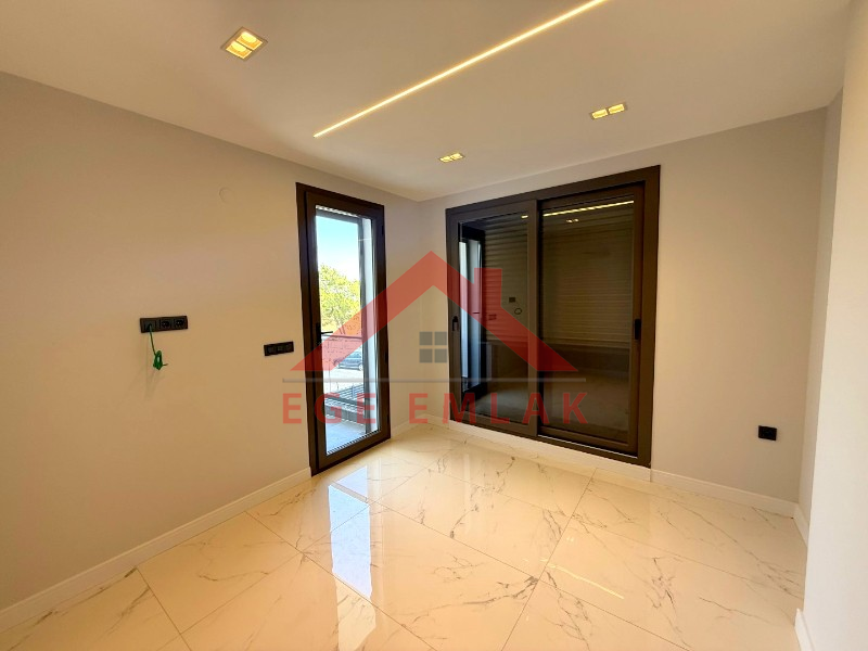 Didim Akbük'te Satılık Tam Müstakil Villa