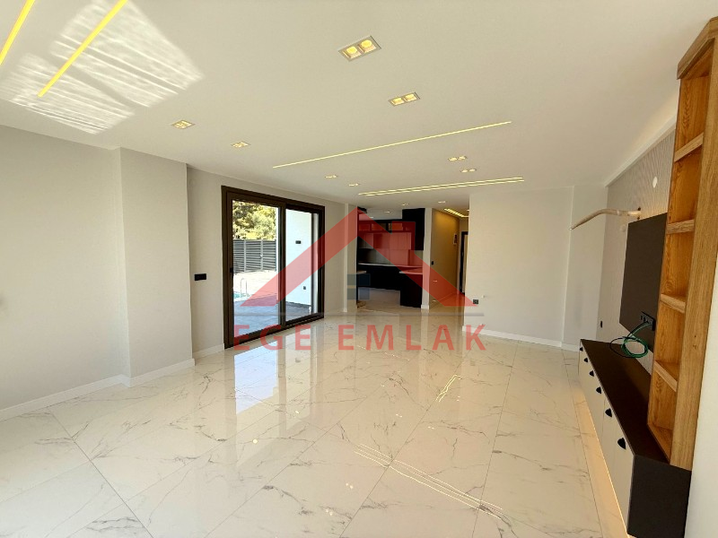 Didim Akbük'te Satılık Tam Müstakil Villa