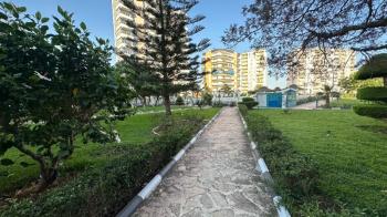 Elmas’tan Tömük’te Havuzlu Deniz Manzaralı Eşyalı 2+1