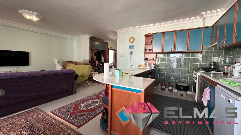 Elmas’tan Tömük’te Havuzlu Deniz Manzaralı Eşyalı  2+1