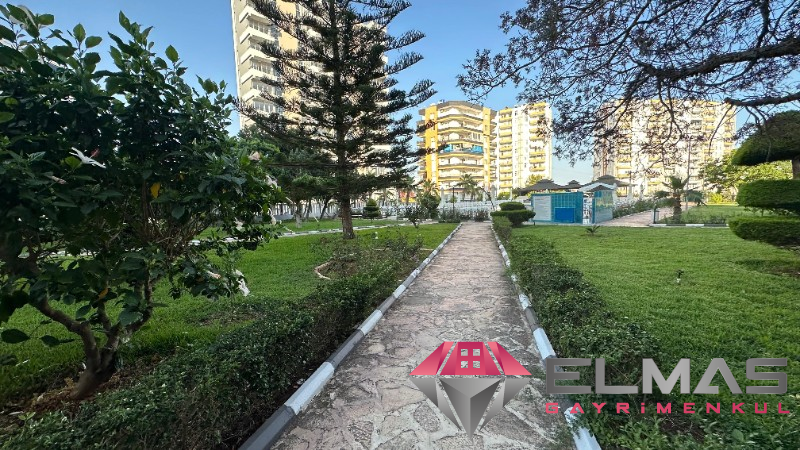Elmas’tan Tömük’te Havuzlu Deniz Manzaralı Eşyalı  2+1