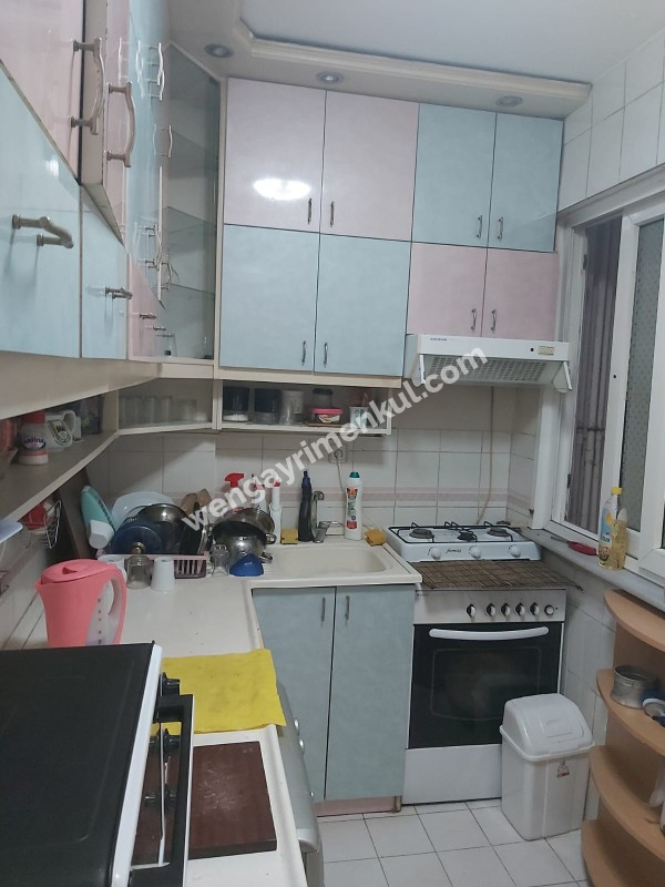 2+ 1 EŞYALI BAKIRKÖY MEYDANA YAKIN KİRALIK DAİRE 