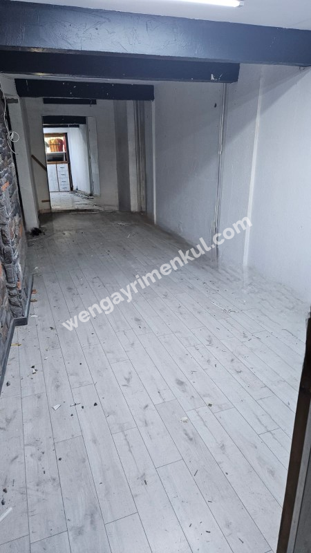 Eminönü Yeşildirek'te Kiralık Dükkan