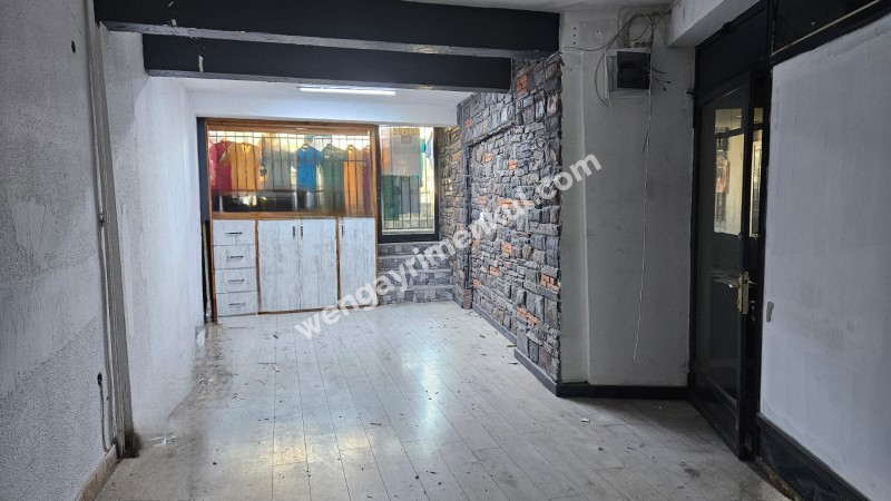 Eminönü Yeşildirek'te Kiralık Dükkan