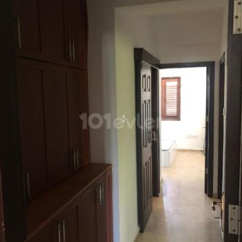LEFKOŞA MARMARA BÖLGESİNDE KİRALIK 3+1 EŞYALI DAİRE 