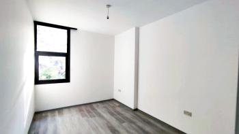 Girne Merkezde - Havuzlu Site İçeresinde Kiralık  3+1 Daire