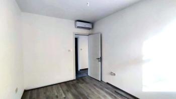 Girne Merkezde - Havuzlu Site İçeresinde Kiralık  3+1 Daire