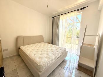 Girne Esentepe'de Yenilenmiş, Yatırıma Uygun Satılık  2+1 Daire        