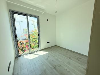 Girne Merkez, Doğanköy’de Satılık 3+1 İkiz Villa – Modern Tasarım, Sakin Konum 