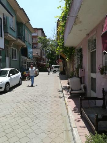 EMLAK HABERCİSİ' NDEN MUDANYA HALİTPAŞA, DENİZE 50 ADIM, TARİHİ GİRİT MAHALLESİ'NDE İKİ KATLI KAT MÜLKİYETLİ SATILIK MÜSTAKİL EV