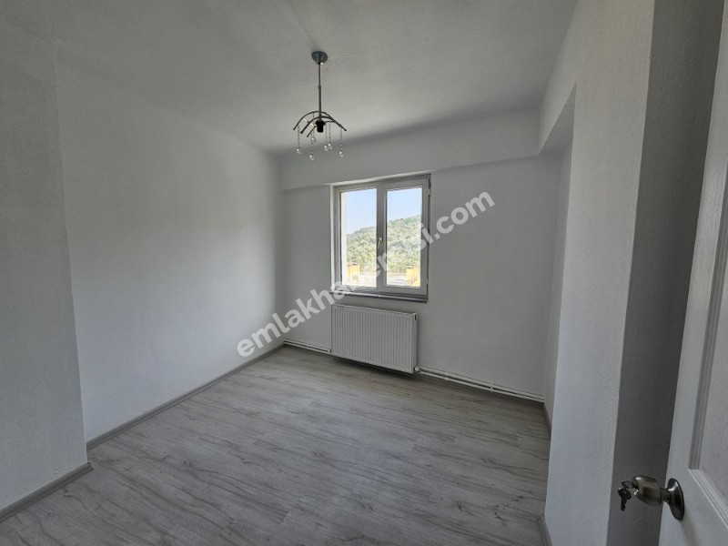 EMLAK HABERCİSİ 'NDEN MUDANYA HALİTPAŞA'DA DENİZ MANZARALI MASRAFSIZ 2+1 ARA KAT DAİRE