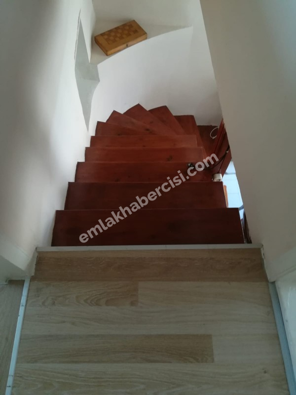 EMLAK HABERCİSİ' NDEN MUDANYA HALİTPAŞA, DENİZE 50 ADIM, TARİHİ GİRİT MAHALLESİ'NDE İKİ KATLI KAT MÜLKİYETLİ SATILIK MÜSTAKİL EV