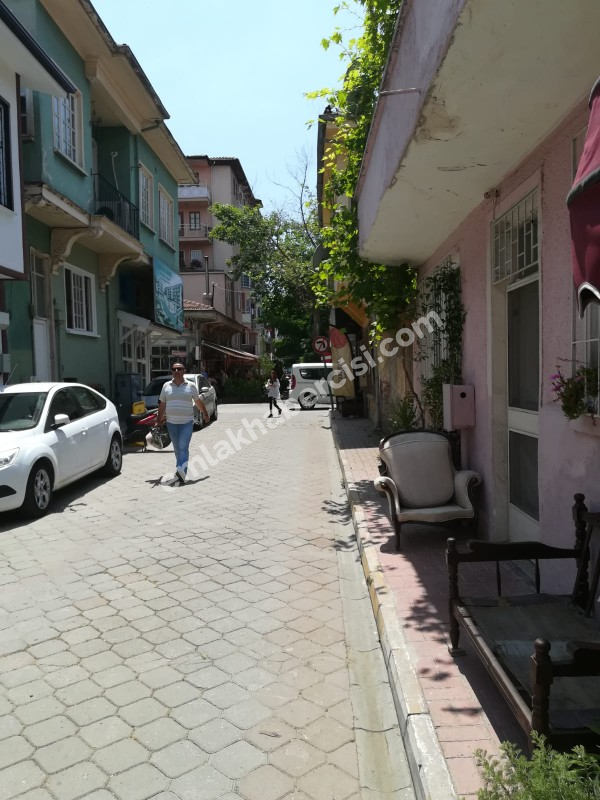 EMLAK HABERCİSİ' NDEN MUDANYA HALİTPAŞA, DENİZE 50 ADIM, TARİHİ GİRİT MAHALLESİ'NDE İKİ KATLI KAT MÜLKİYETLİ SATILIK MÜSTAKİL EV