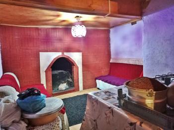 AFYON ÜÇOK EMLAKTAN AKMESCİT MAH SATILIK 7+3 3 KATLI DOĞALGAZLI KONAK