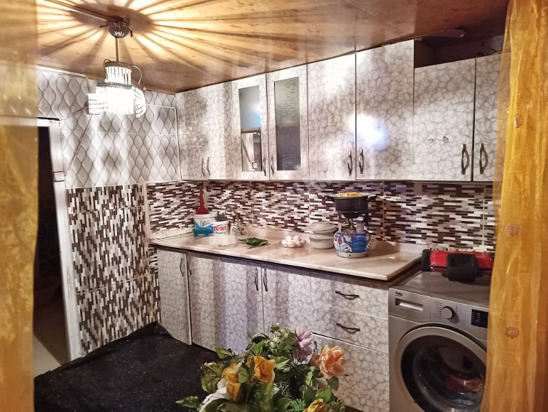 AFYON ÜÇOK EMLAKTAN AKMESCİT MAH SATILIK 7+3 3 KATLI DOĞALGAZLI KONAK