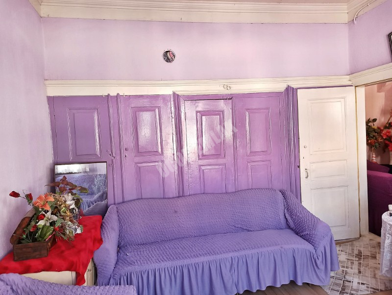 AFYON ÜÇOK EMLAKTAN AKMESCİT MAH SATILIK 7+3 3 KATLI DOĞALGAZLI KONAK