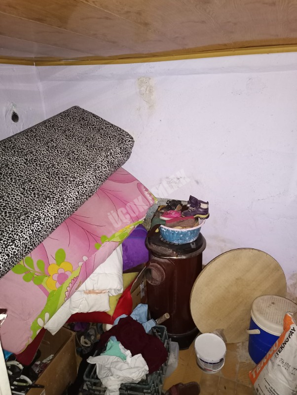 AFYON ÜÇOK EMLAKTAN AKMESCİT MAH SATILIK 7+3 3 KATLI DOĞALGAZLI KONAK