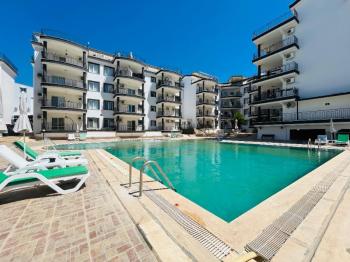 dıdım efelerde havuzlu sıtede satılık 3+1 eşyalı dubleks daire