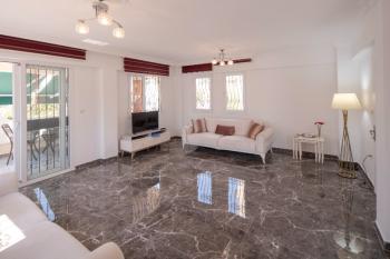 didim akbukte uslu sahiline yakın denız manzaralı 2+1 daire 