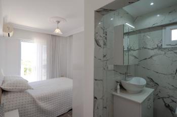 didim akbukte uslu sahiline yakın denız manzaralı 2+1 daire 