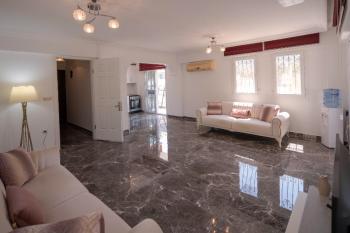 didim akbukte uslu sahiline yakın denız manzaralı 2+1 daire 