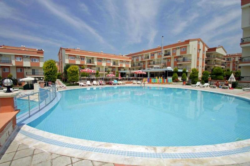 dıdımde yüzme havuzlu sıtede satılık 3+1 ara kat daire 