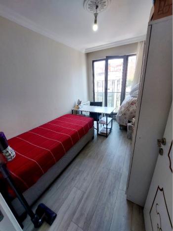 EYÜPSULTAN BUTİK SİTE'DE AÇIK-KAPALI OTOPARKLI SPOR SALONLU 2+1