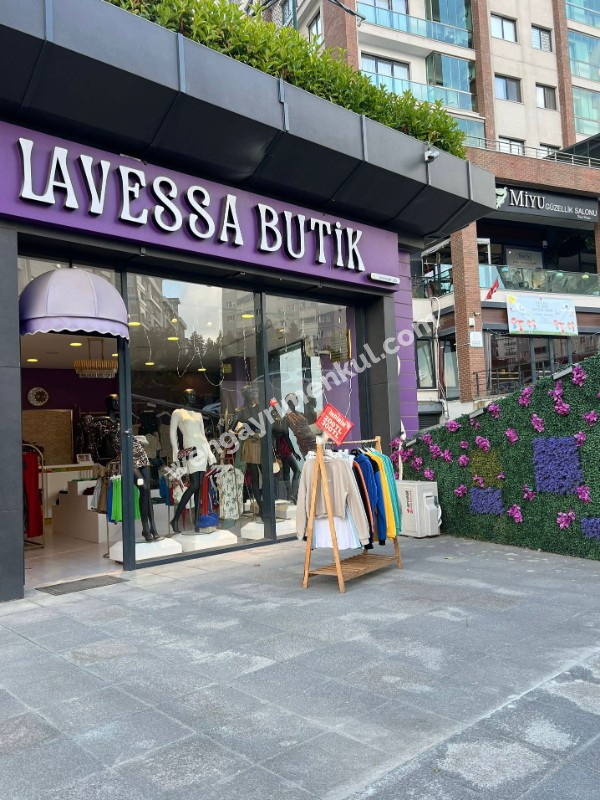 BEYLİKDÜZÜ ADNANKAHVECİ DEVREN BUTİK 