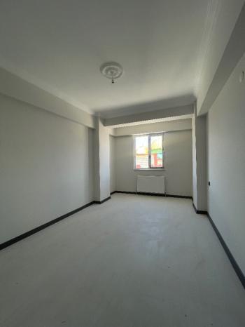 GÜVENAY – ÇORUM GÜLABİBEY MAHELLESİ KAPAKLI' DA SATILIK 3+1 DAİRE