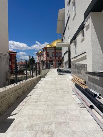 GÜVENAY – ÇORUM GÜLABİBEY MAHELLESİ KAPAKLI' DA SATILIK 3+1 DAİRE