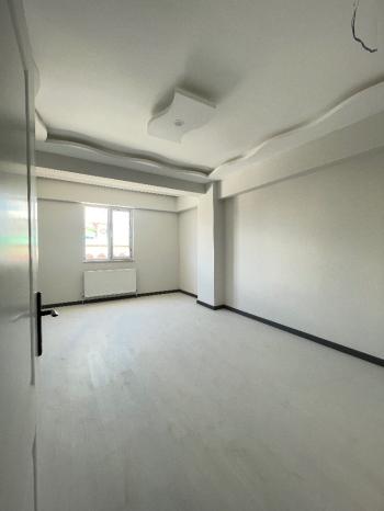 GÜVENAY – ÇORUM GÜLABİBEY MAHELLESİ KAPAKLI' DA SATILIK 3+1 DAİRE