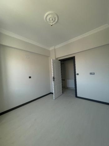 GÜVENAY – ÇORUM GÜLABİBEY MAHELLESİ KAPAKLI' DA SATILIK 3+1 DAİRE