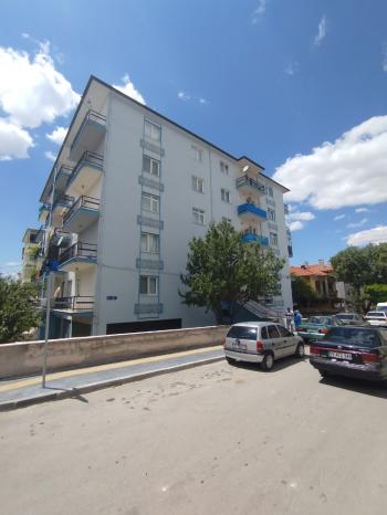 GÜVENAY -  ÇORUM GÜLABİBEY VATAN CADDESİ ÜZERİ 2+1 SATILIK DAİRE