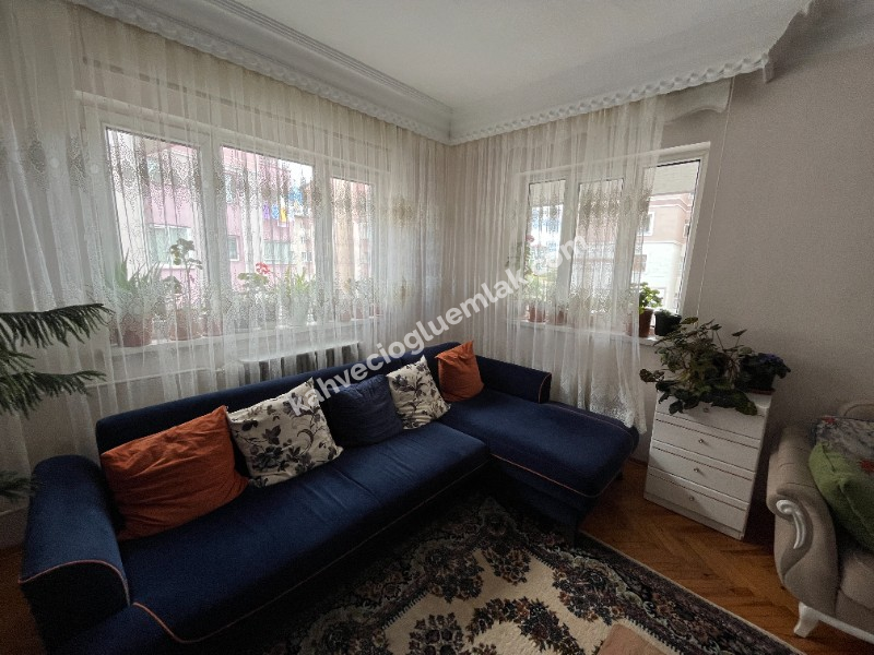 KAHVECİOĞLU EMLAK'DAN YENİŞEHİR SATILIK DAİRE