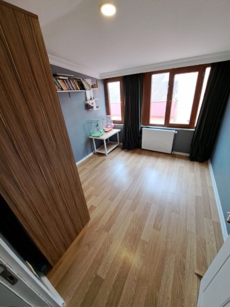 Yeşilpınar Girne Caddesine Yakın 2+1 & 4.Kat Masrafsız Satılık Daire
