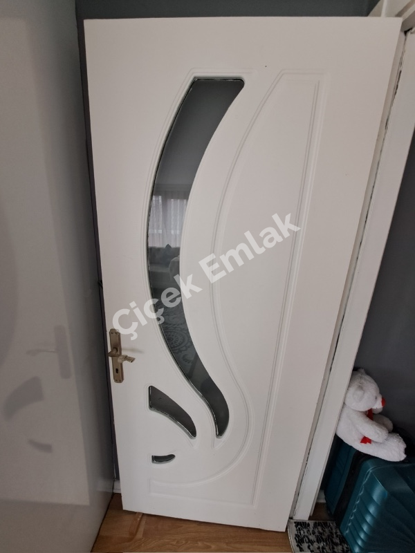 Yeşilpınar Girne Caddesine Yakın 2+1 & 4.Kat Masrafsız Satılık Daire