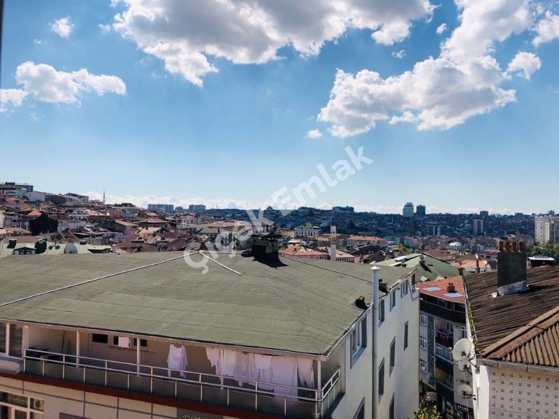 Yeşilpınar Girne Caddesine Yakın 2+1 & 4.Kat Masrafsız Satılık Daire