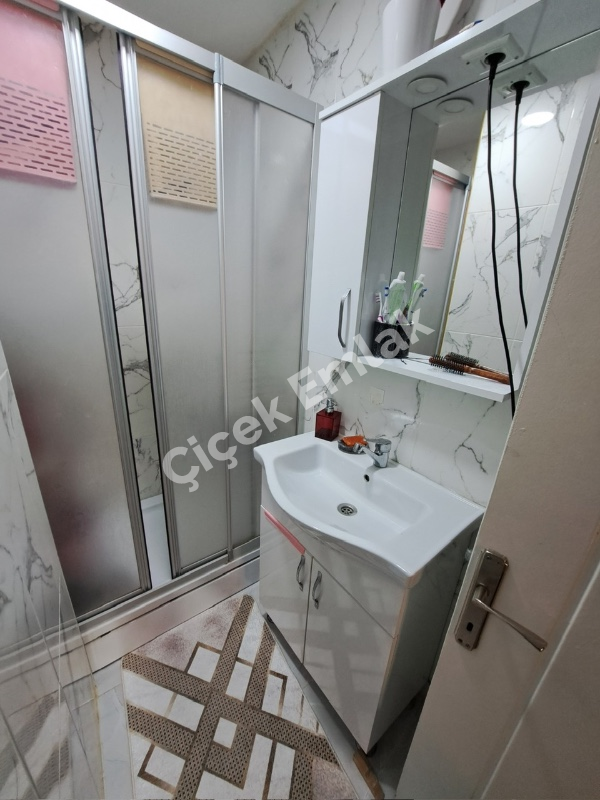 Yeşilpınar Girne Caddesine Yakın 2+1 & 4.Kat Masrafsız Satılık Daire
