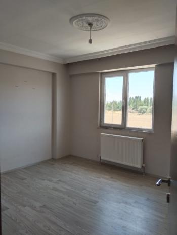 AFYON ÜÇOK EMLAKTAN MAREŞAL DE KİRALIK SIFIR AYARINDA LÜX 3+1 KİRALIK DAİRE