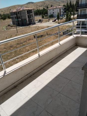 AFYON ÜÇOK EMLAKTAN MAREŞAL DE KİRALIK SIFIR AYARINDA LÜX 3+1 KİRALIK DAİRE