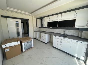 AFYON ÜÇOK EMLAKTAN KANLICA MAH SATILIK 3+1 SIFIR LÜX 1 KAT DAİRE