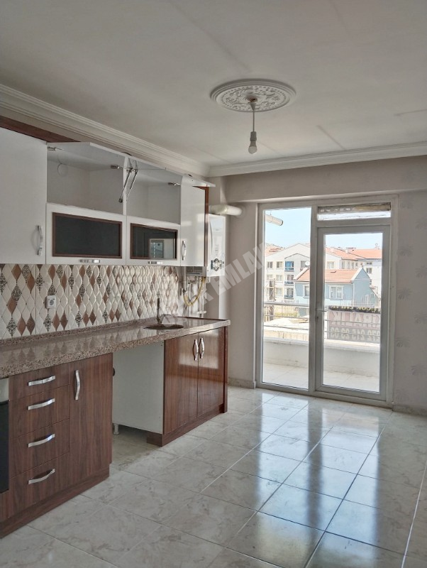 AFYON ÜÇOK EMLAKTAN MAREŞAL DE KİRALIK SIFIR AYARINDA LÜX 3+1 KİRALIK DAİRE