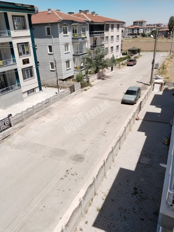 AFYON ÜÇOK EMLAKTAN MAREŞAL DE KİRALIK SIFIR AYARINDA LÜX 3+1 KİRALIK DAİRE