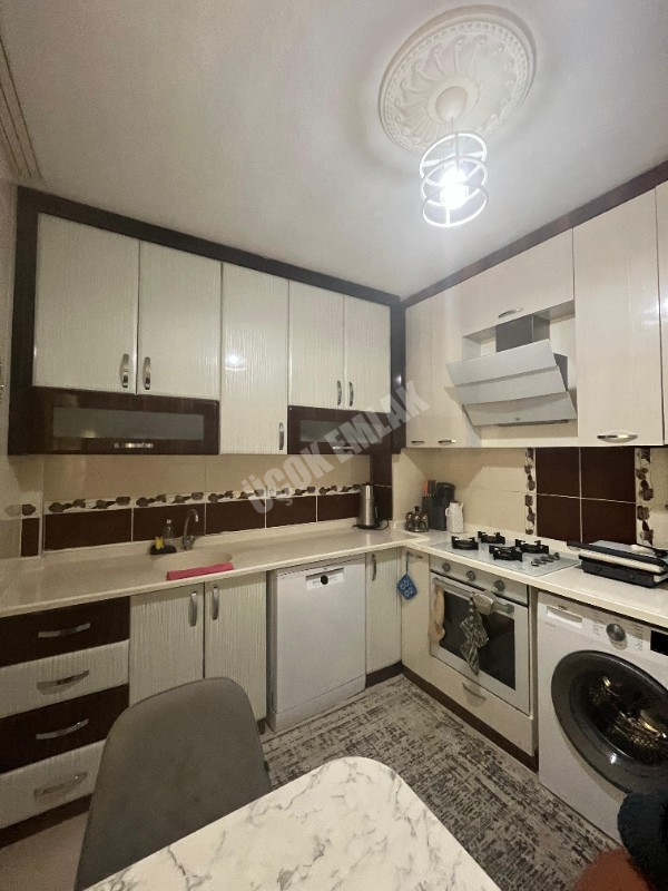 AFYON ÜÇOK EMLAKTAN FATİH MAH SATILIK 2+1 BAKIMLI DAİRE