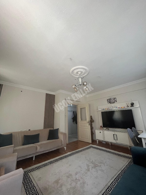 AFYON ÜÇOK EMLAKTAN FATİH MAH SATILIK 2+1 BAKIMLI DAİRE