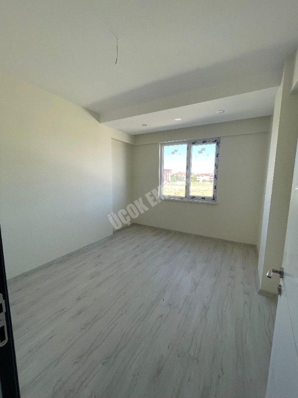 AFYON ÜÇOK EMLAKTAN KANLICA MAH SATILIK 3+1 SIFIR LÜX 1 KAT DAİRE