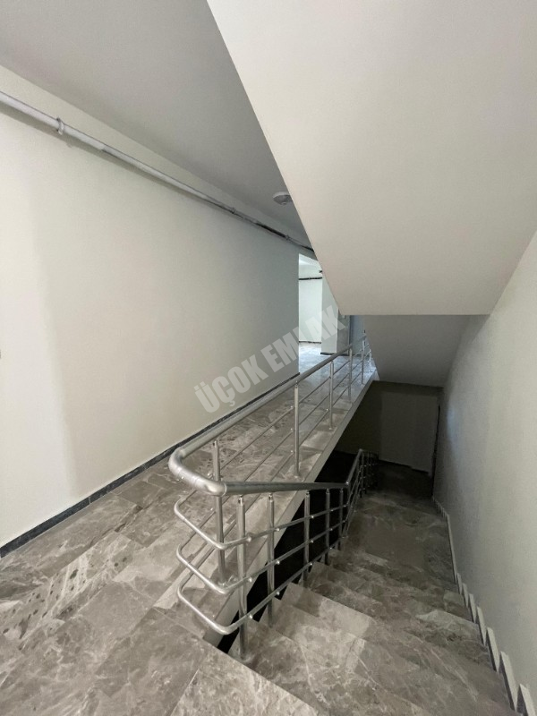 AFYON ÜÇOK EMLAKTAN KANLICA MAH SATILIK 3+1 SIFIR LÜX 1 KAT DAİRE