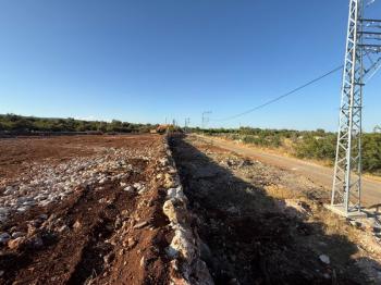 ASLAN'DAN BATI SANDAL DA DENİZ MANZARALI VİLLA İMARLI PARSELLER