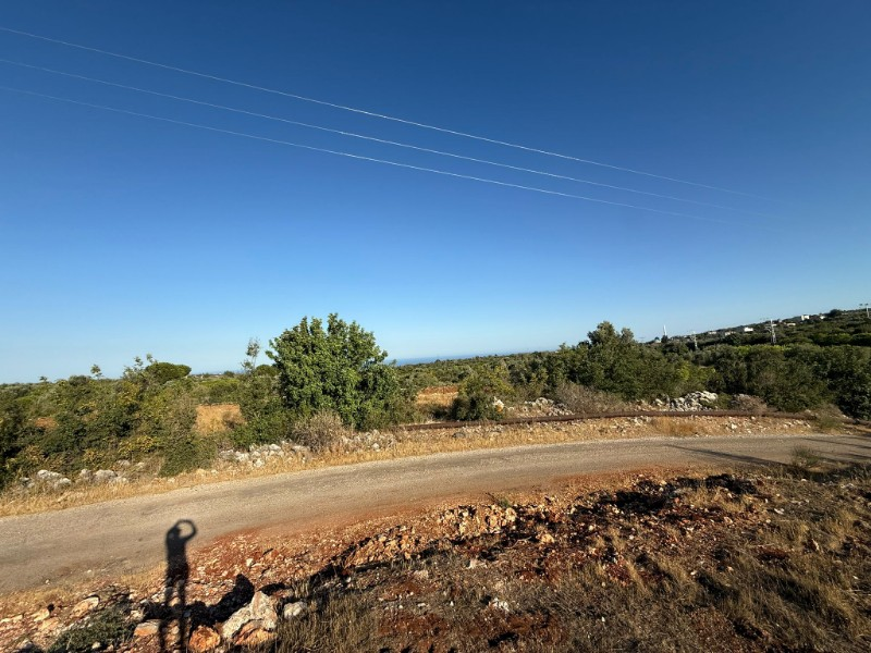 ASLAN'DAN BATI SANDAL DA DENİZ MANZARALI VİLLA İMARLI PARSELLER