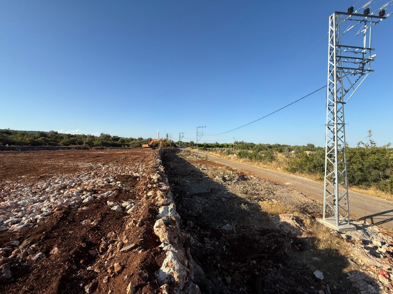 ASLAN'DAN BATI SANDAL DA DENİZ MANZARALI VİLLA İMARLI PARSELLER